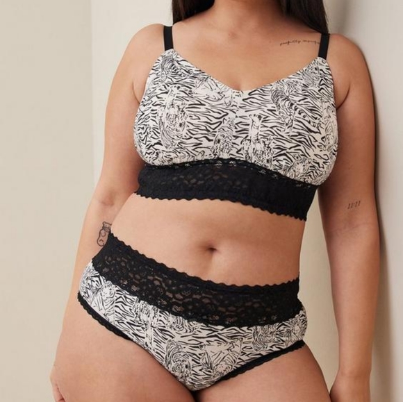 🔹Cotton Mid-Rise Hipster Keyhole Panty - Picture 2 of 5